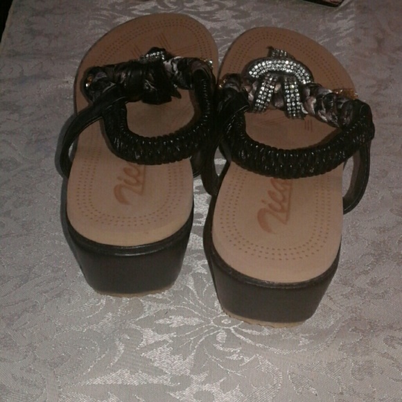 Sale today! Black rhinestone embellished sandals - Picture 3 of 4